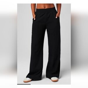 Fabletics Downtown Wide Leg Pant Pants - black - size Small Regular